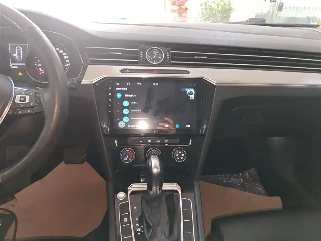 Volkswagen Magotan 2018 330TSI DSG Leading фото 8