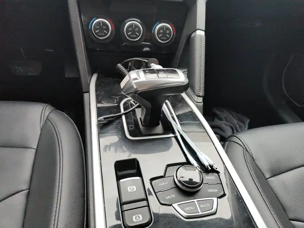 Фото 12 - Haval H6