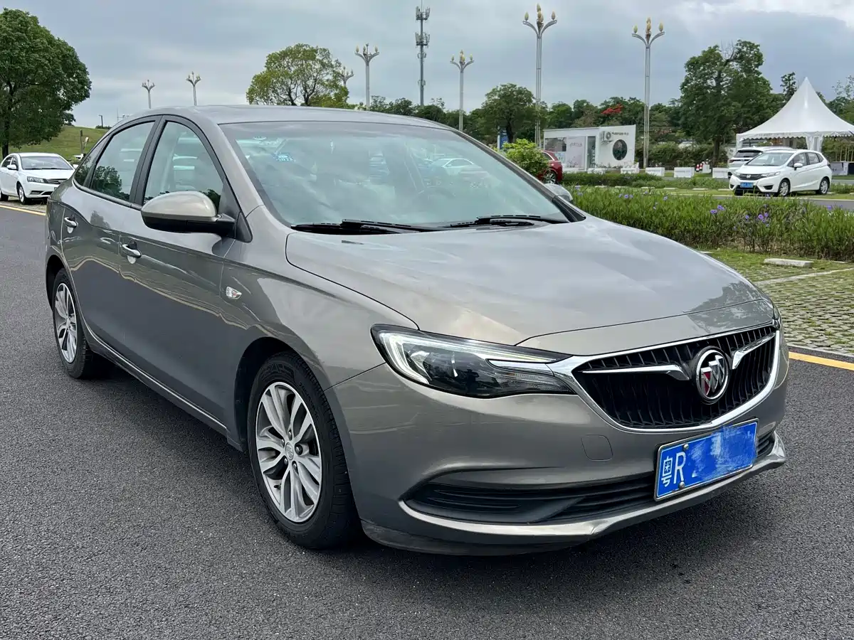 Buick Excelle 2018 18T Automatic Elite фото 2
