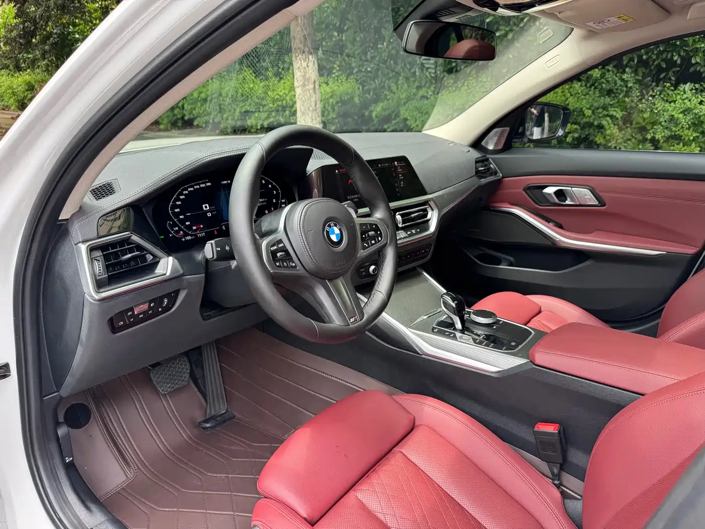 BMW 3 Series 2022 330i M Sport Shadow Edition фото 6
