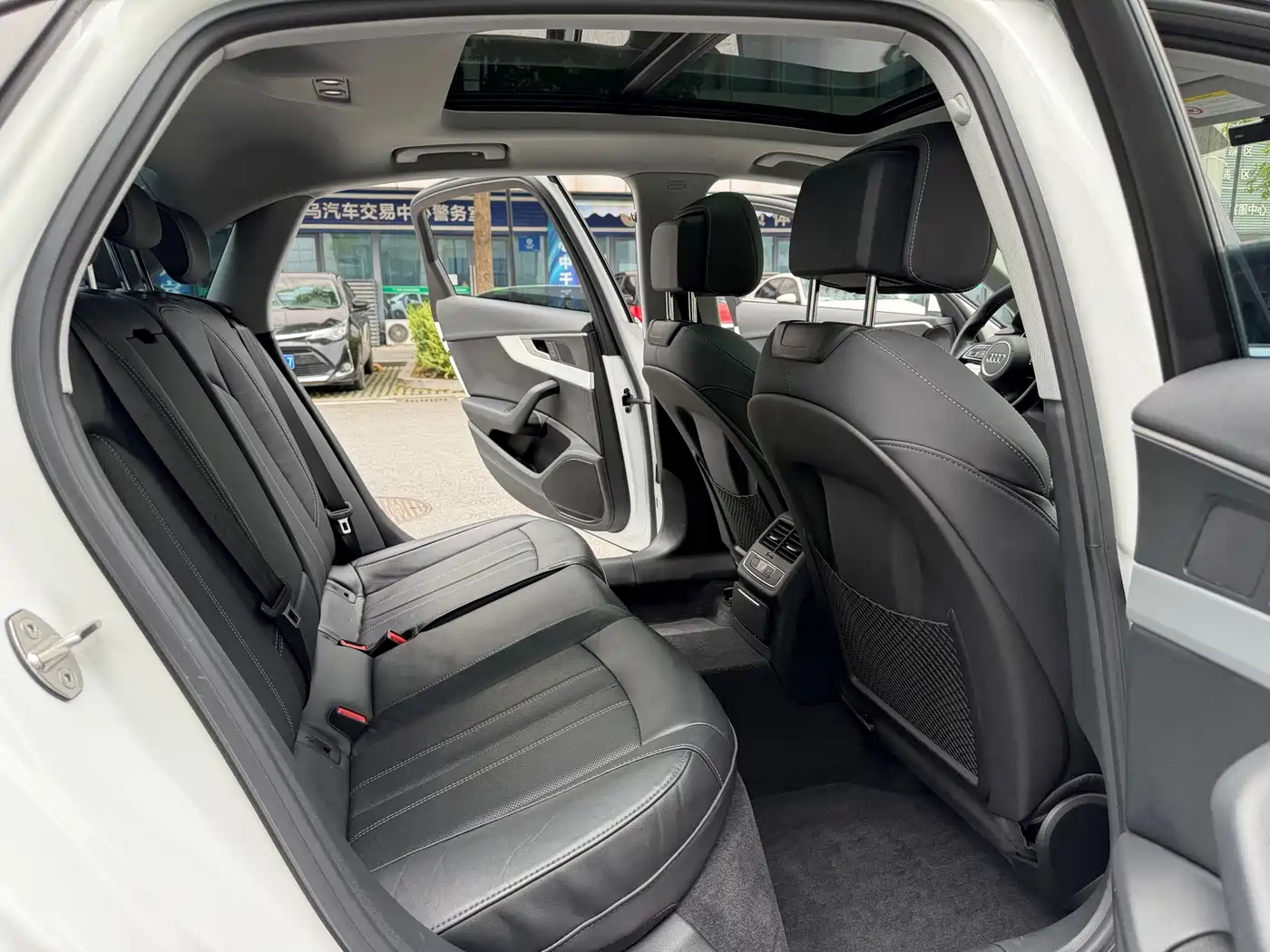 Audi A4L 2020 40 TFSI Luxury Dynamic фото 11