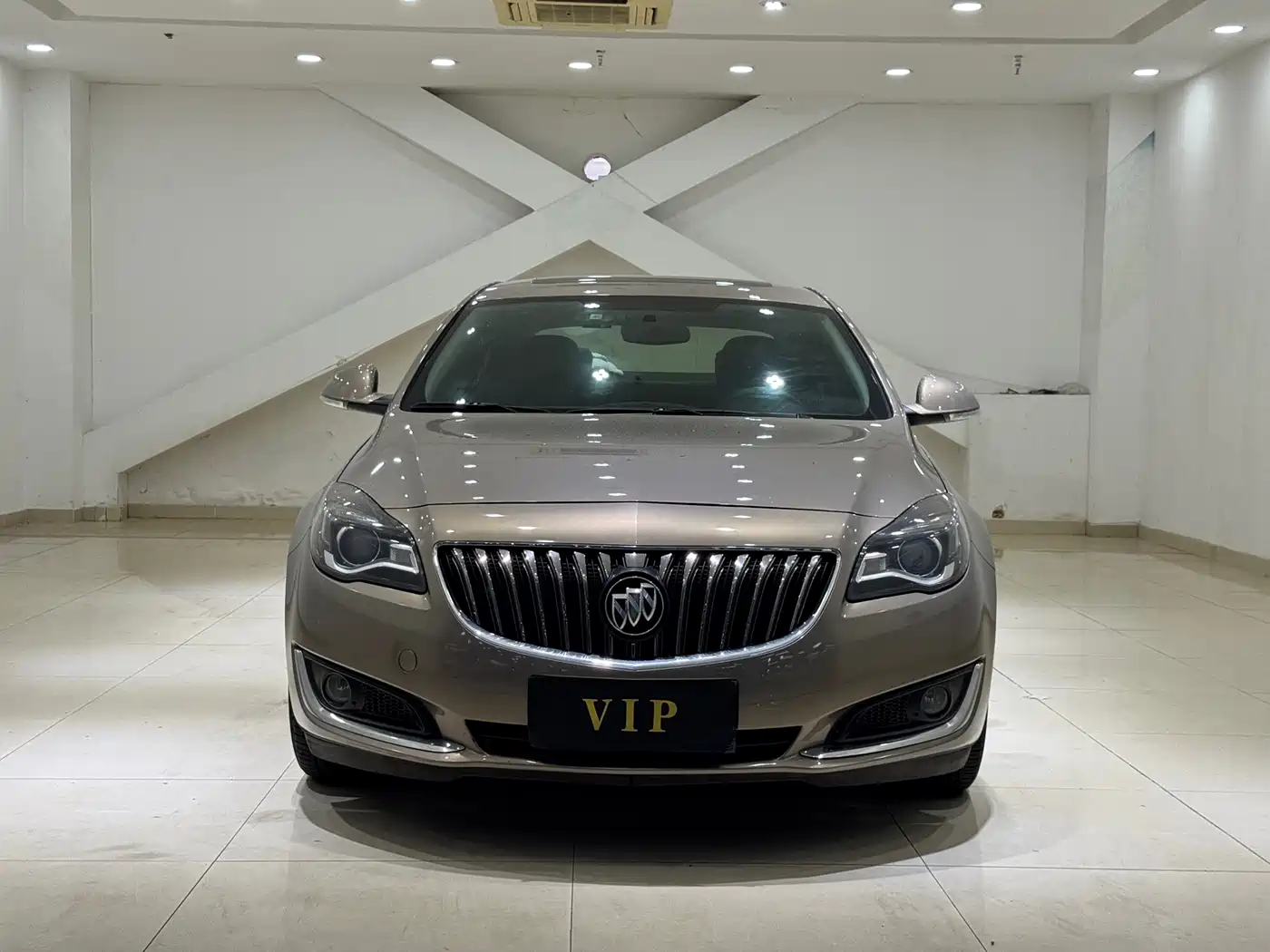 Buick Regal 2015 1.6T Leading Tech Edition фото 2