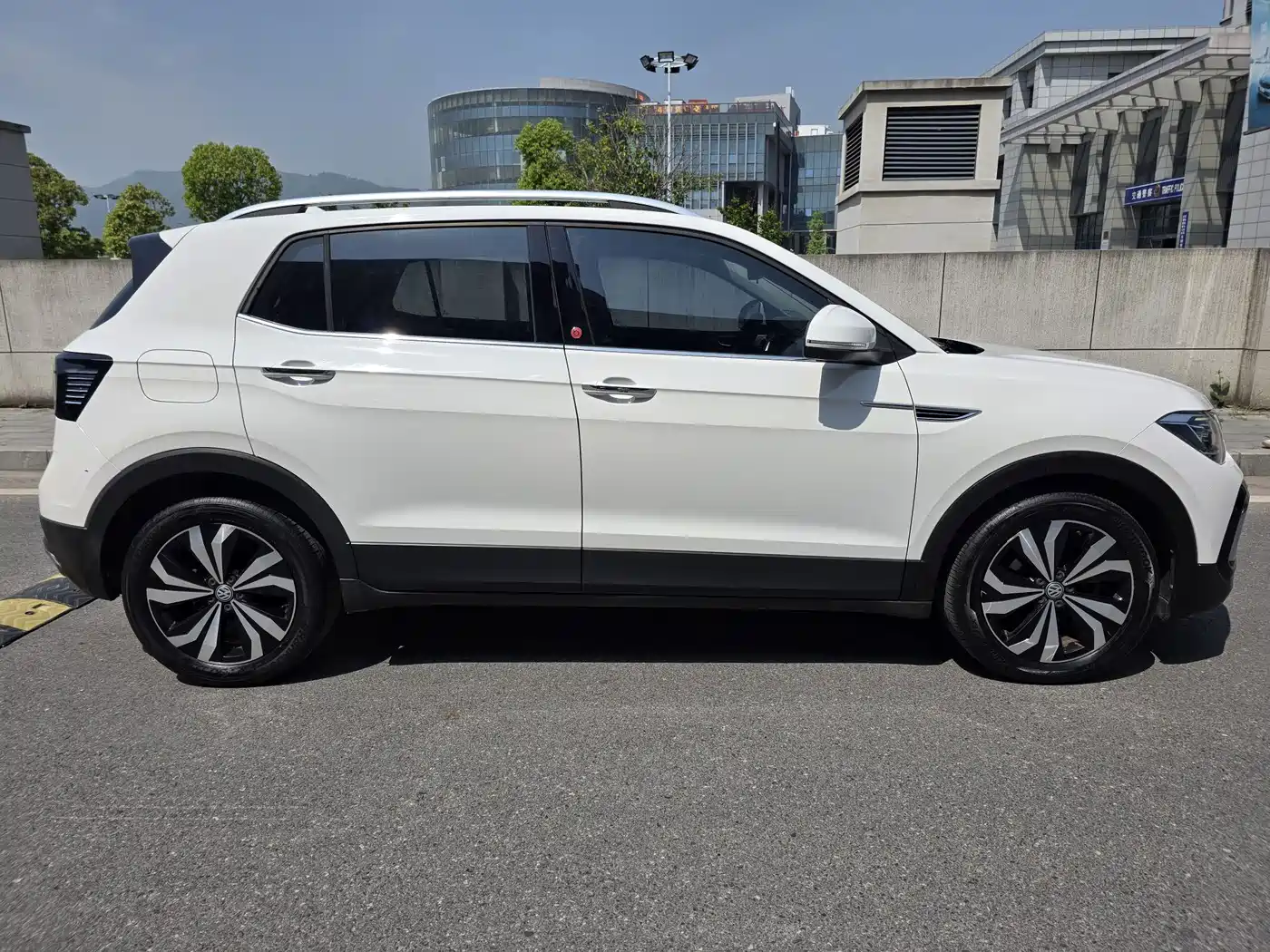 Volkswagen T-Cross 2019 280TSI DSG Luxury Edition фото 6