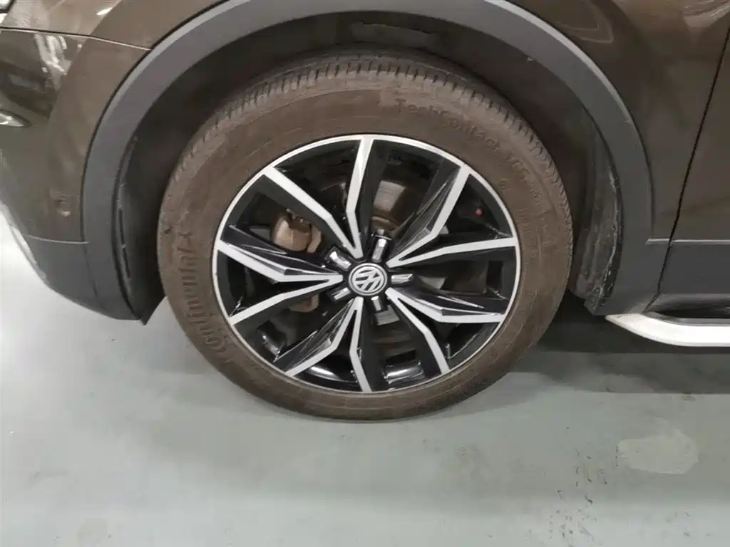 Volkswagen Tiguan L 2018 330TSI Automatic 2WD Flagship Edition фото 23