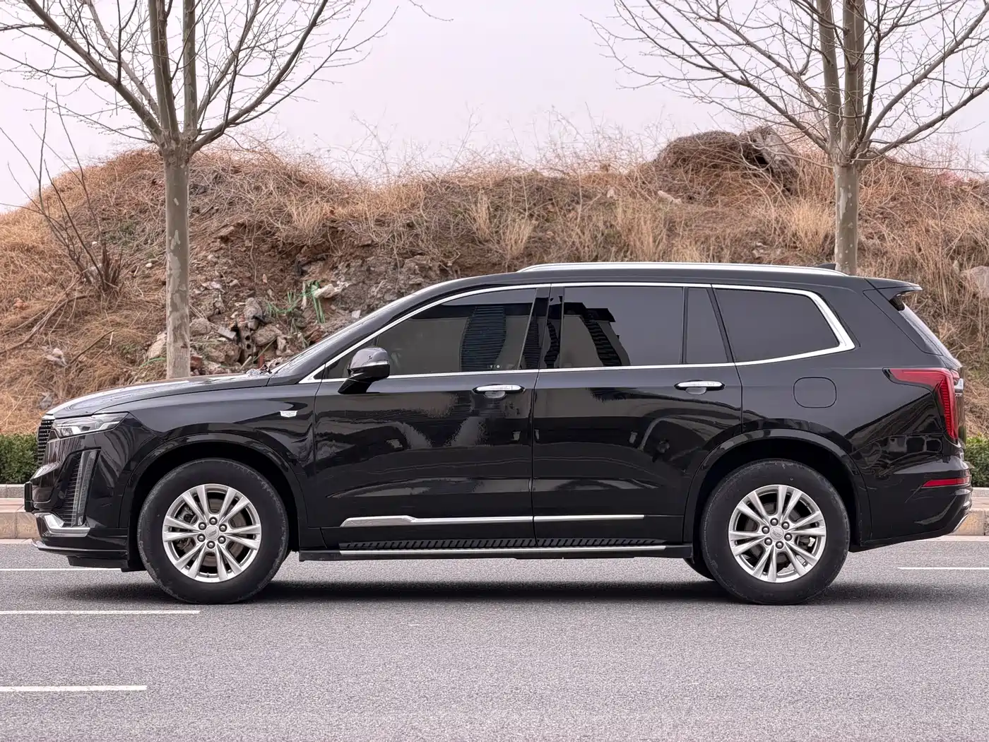 CADILLAC XT6