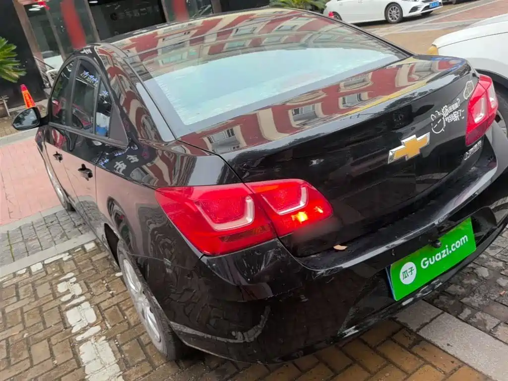 Chevrolet Cruze 2015 1.5L Classic SL MT фото 5