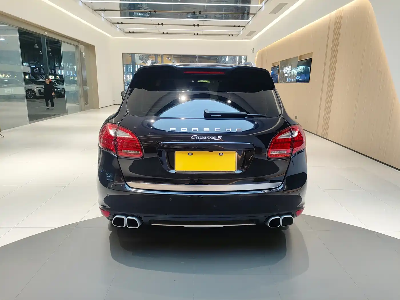 Porsche Cayenne 2011 Cayenne S 4.8L фото 7