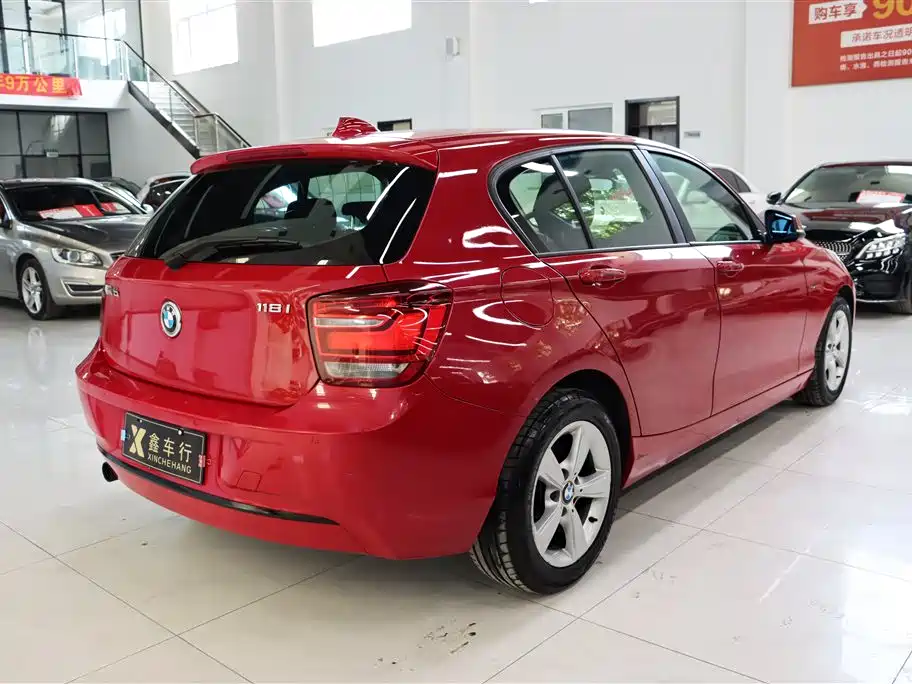 BMW 1 Series (Import) 2013 Facelift 118i Sport Model фото 9