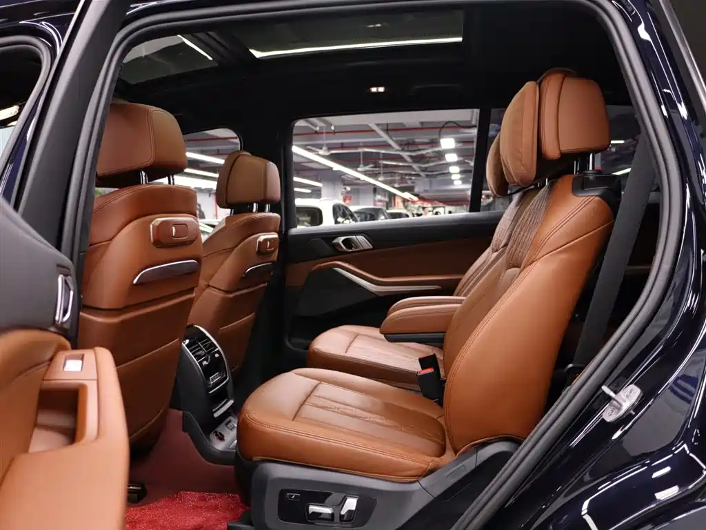 BMW X7 2023 xDrive40i Exclusive M Sport Package фото 20