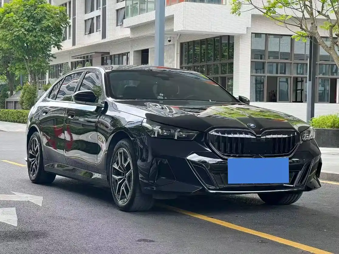 BMW i5 2025 eDrive 40L M Sport Package фото 3