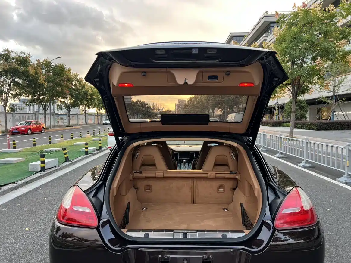Porsche Panamera 2013 Panamera 4 Platinum Edition 3.6L фото 11