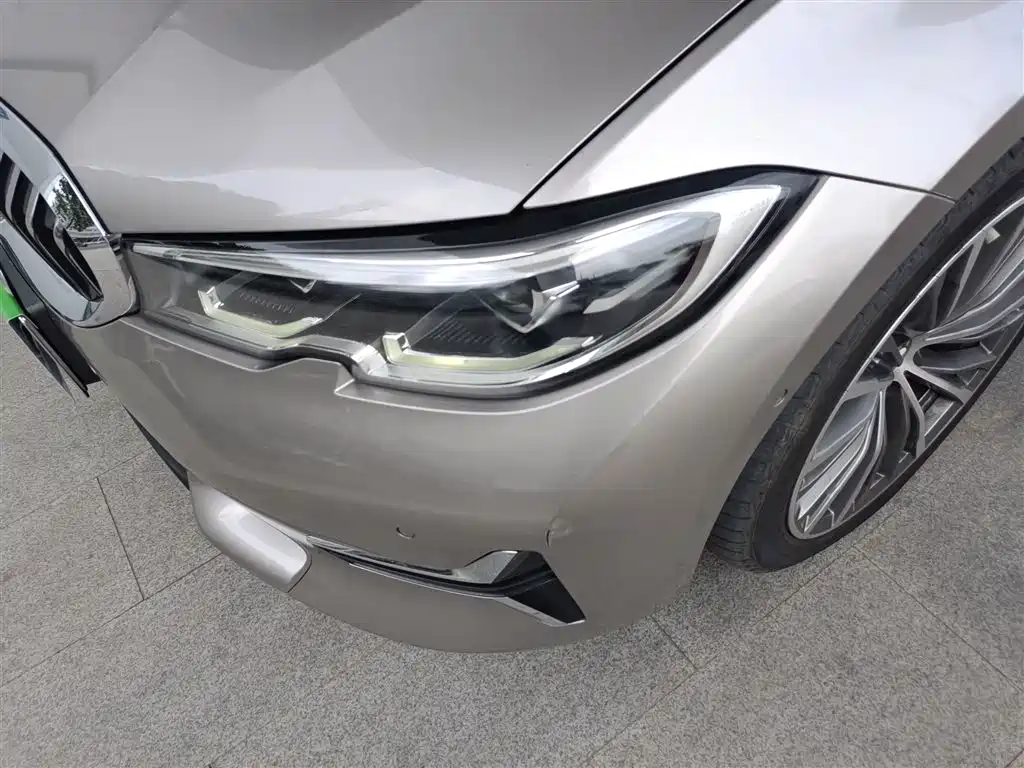 BMW 3 Series 2020 325Li Launch Edition фото 24