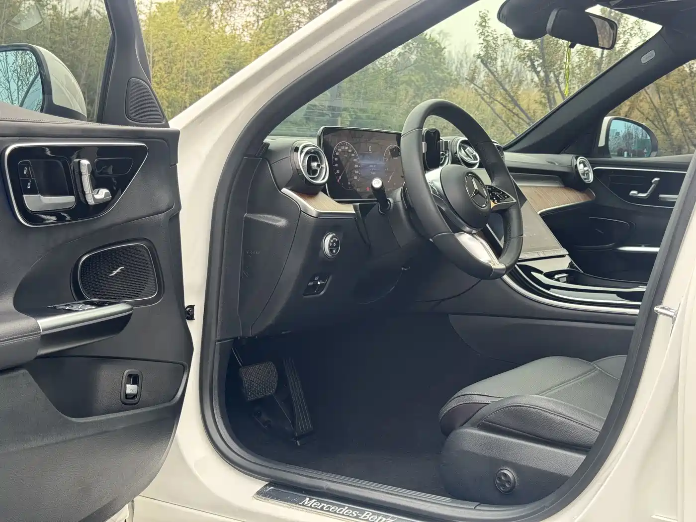 Mercedes-Benz C-Class 2024 C 260 L фото 9