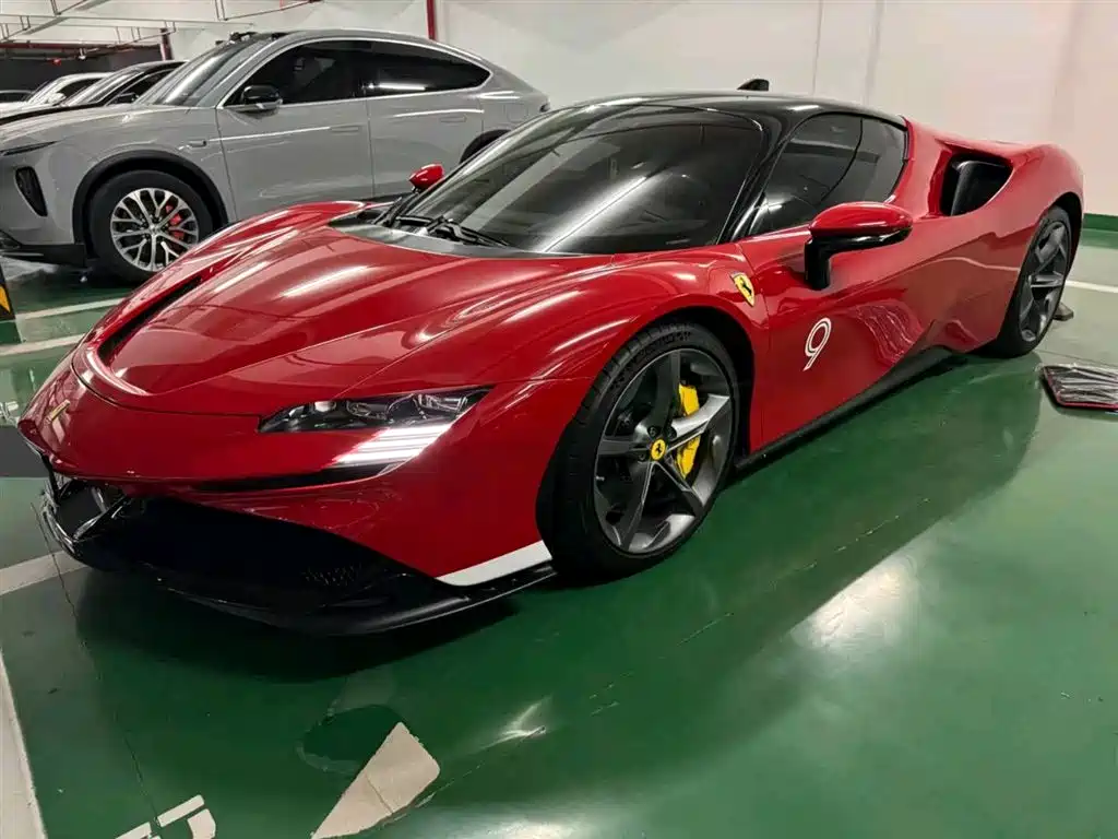 FERRARI SF90