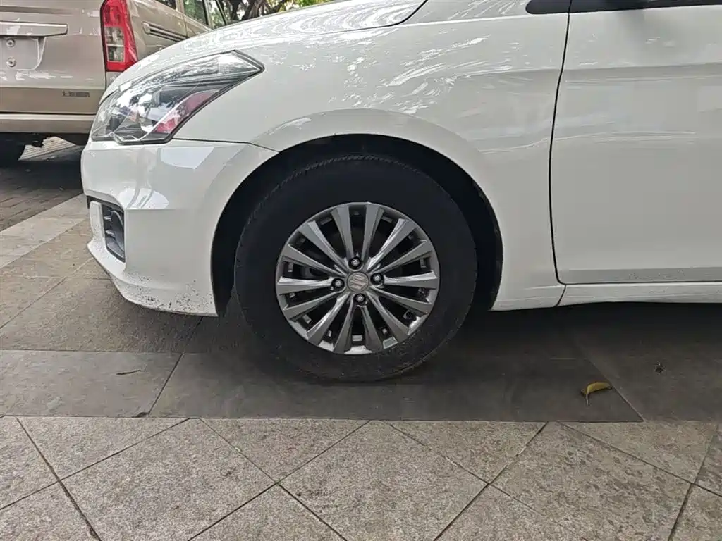 Suzuki Alivio 2016 2015 1.6L Automatic Comfort