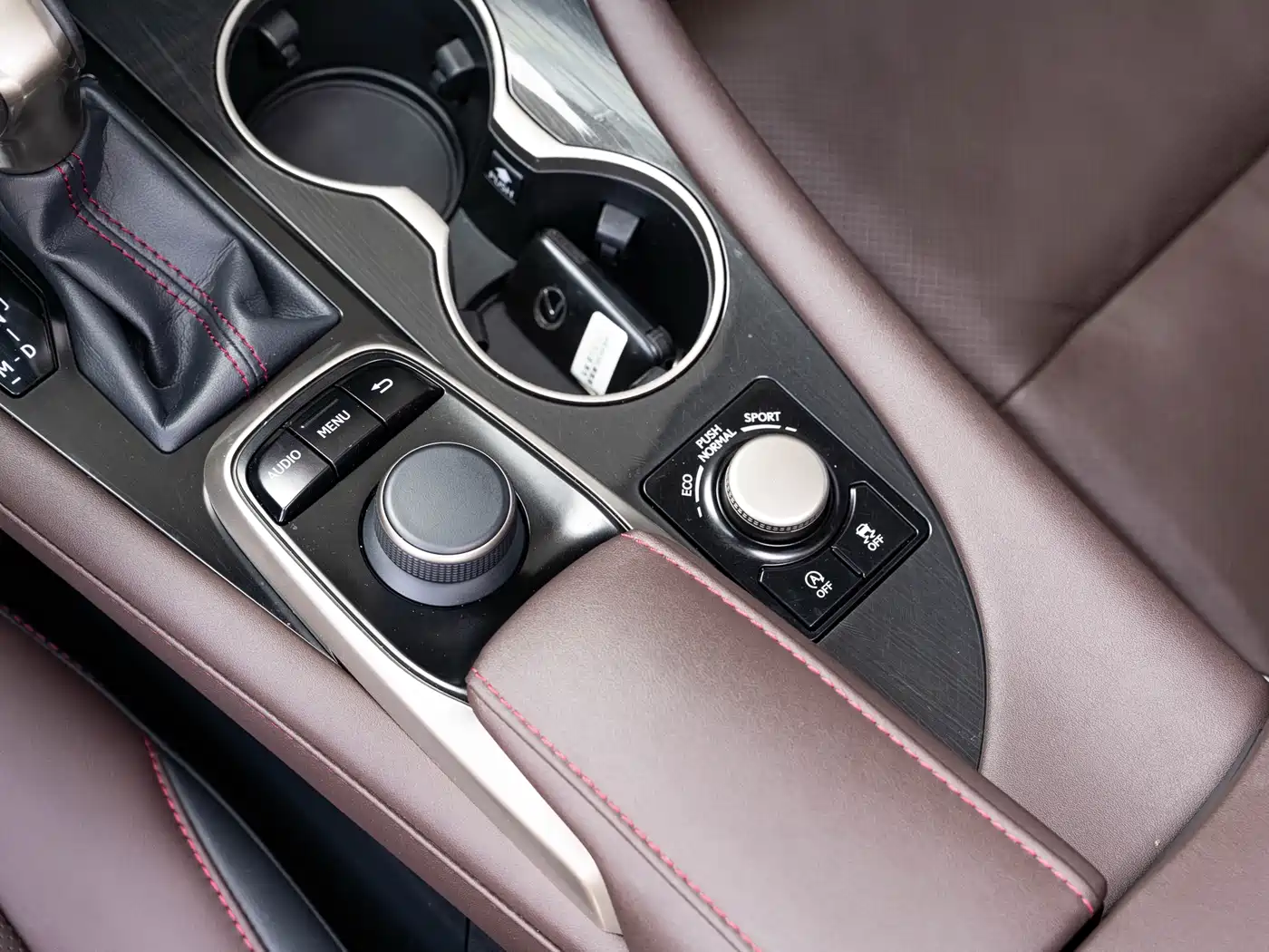 Lexus RX 2016 300 4WD Elegance Edition (China V) фото 18