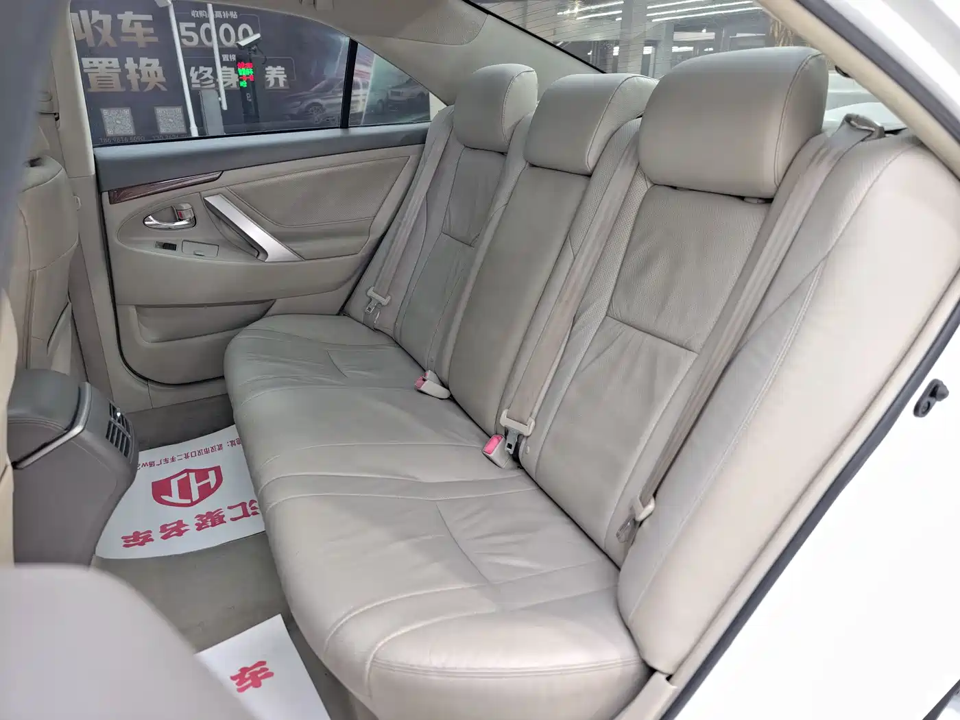 Toyota Camry 2013 200G Classic Luxury Edition фото 30