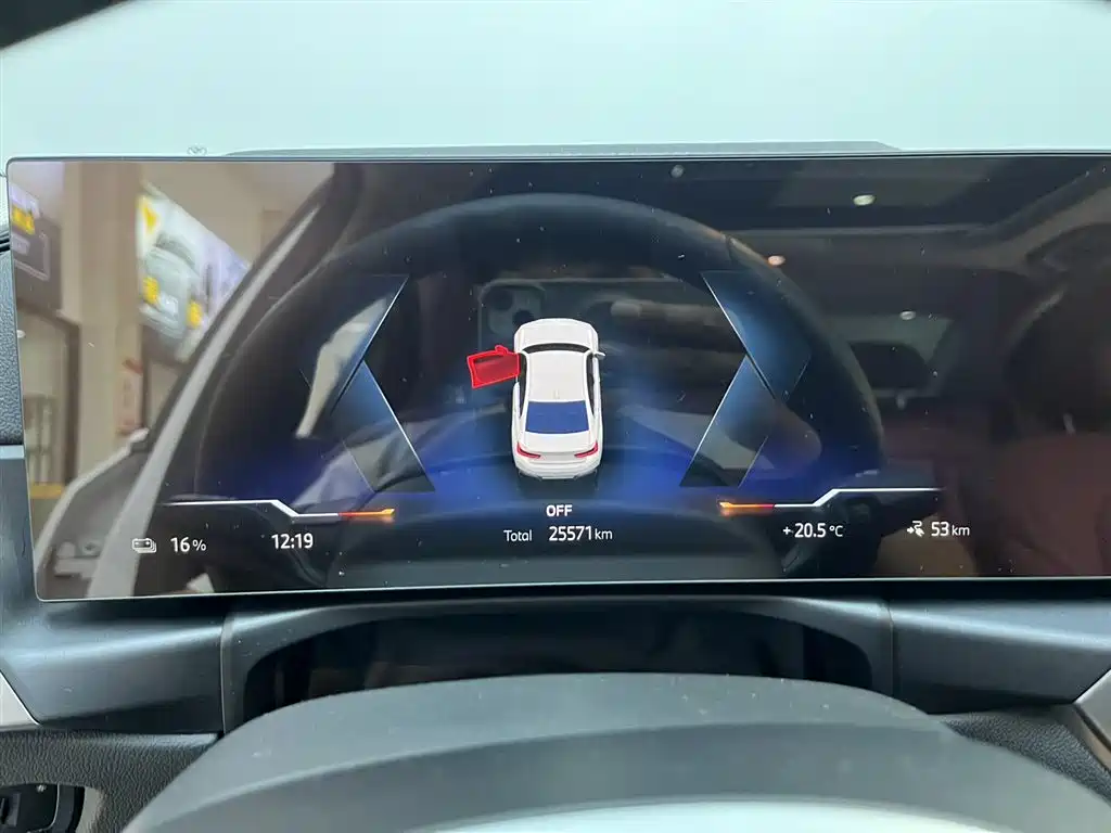 BMW i3 2024 eDrive 35 L фото 12