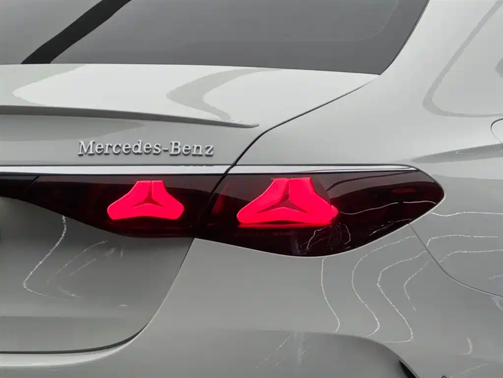 MERCEDES-BENZ E-CLASS (IMPORTED)