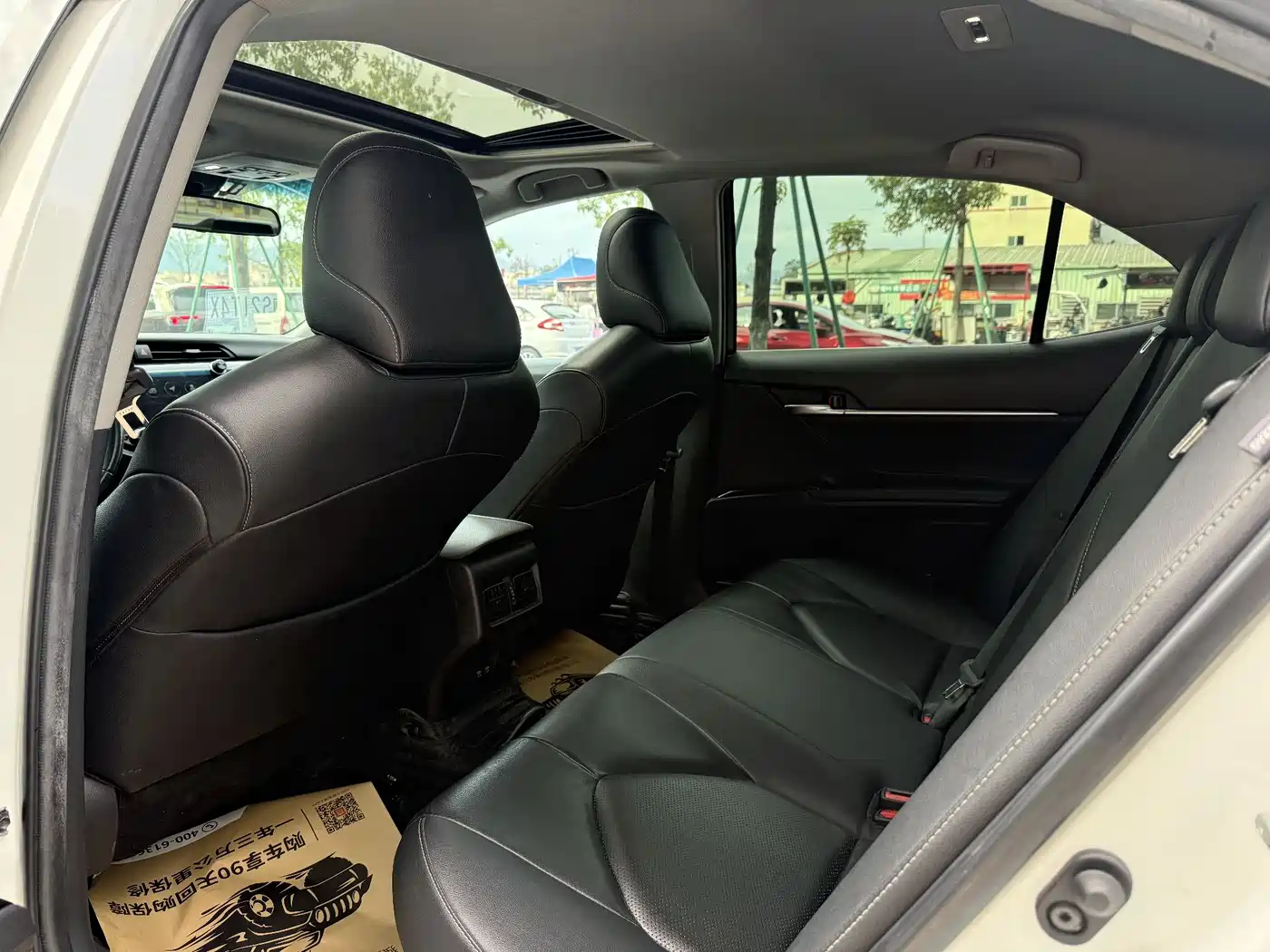 Фото 7 - Toyota Camry
