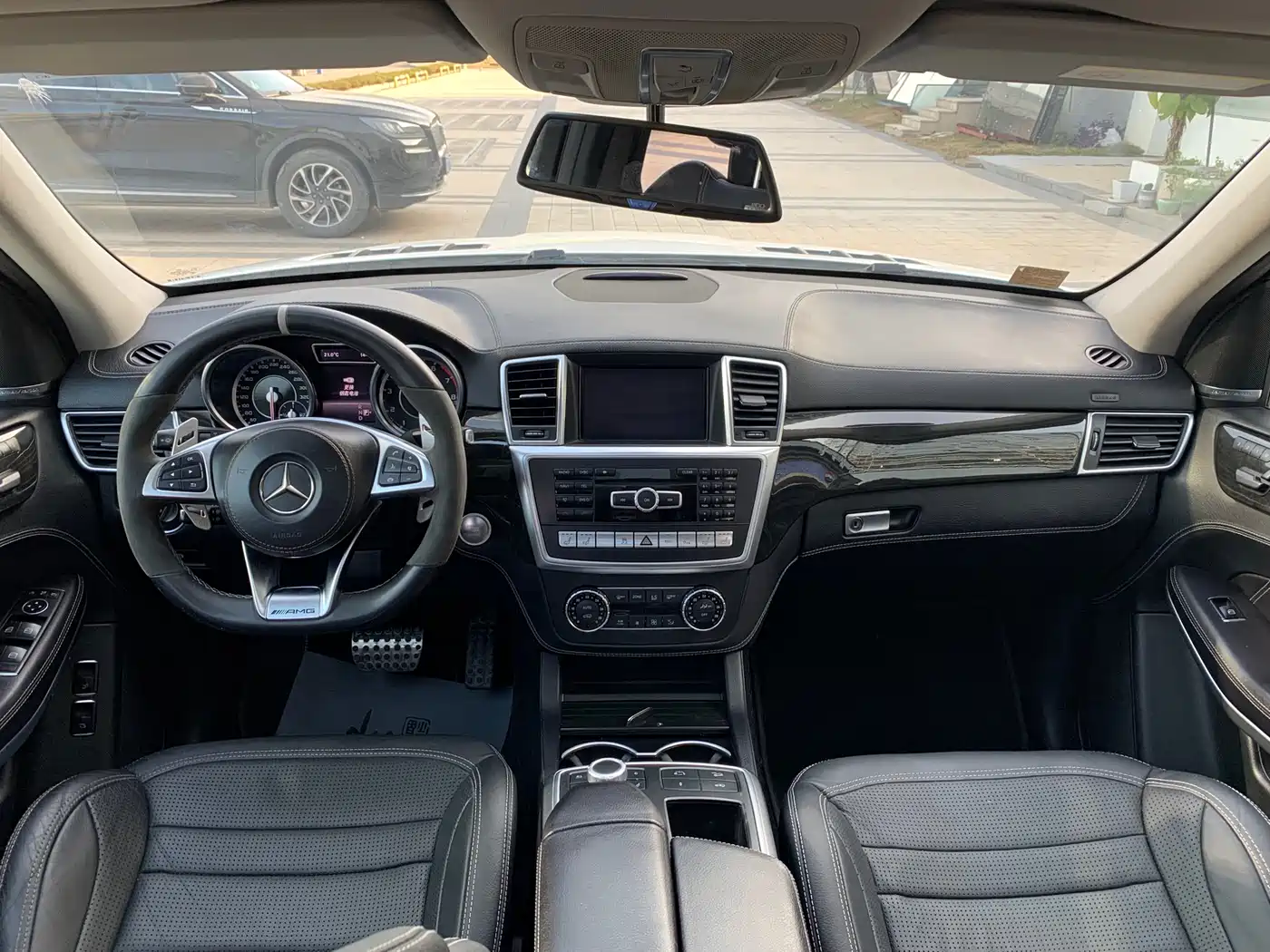 Mercedes-Benz GL-Class AMG 2014 AMG GL 63 фото 26