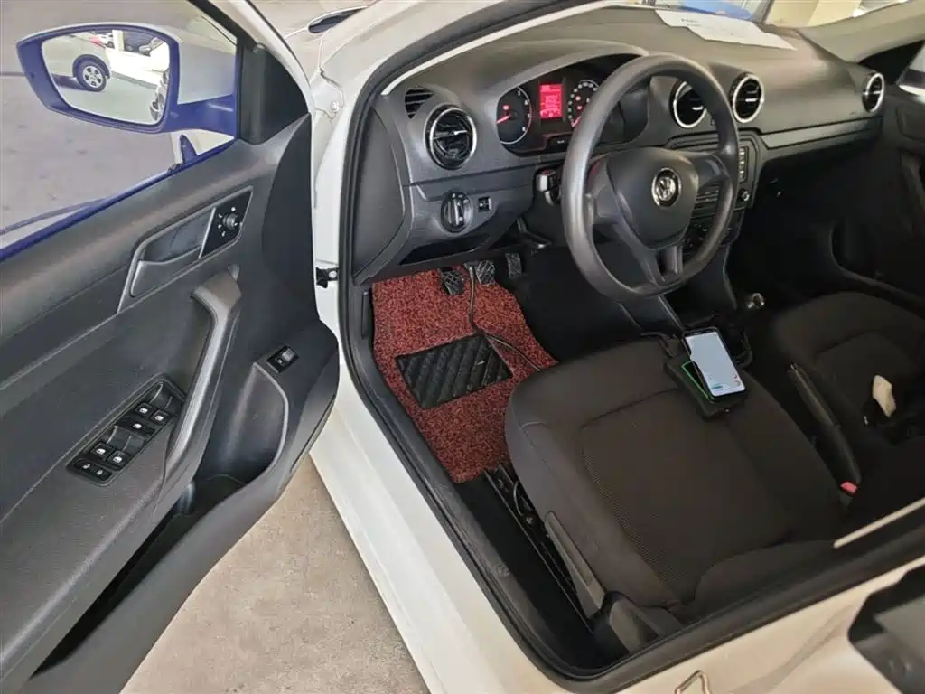 Volkswagen Jetta 2017 1.4L Manual Fashion фото 16