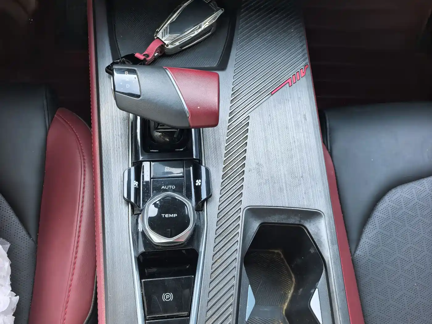 CHANGAN Z6