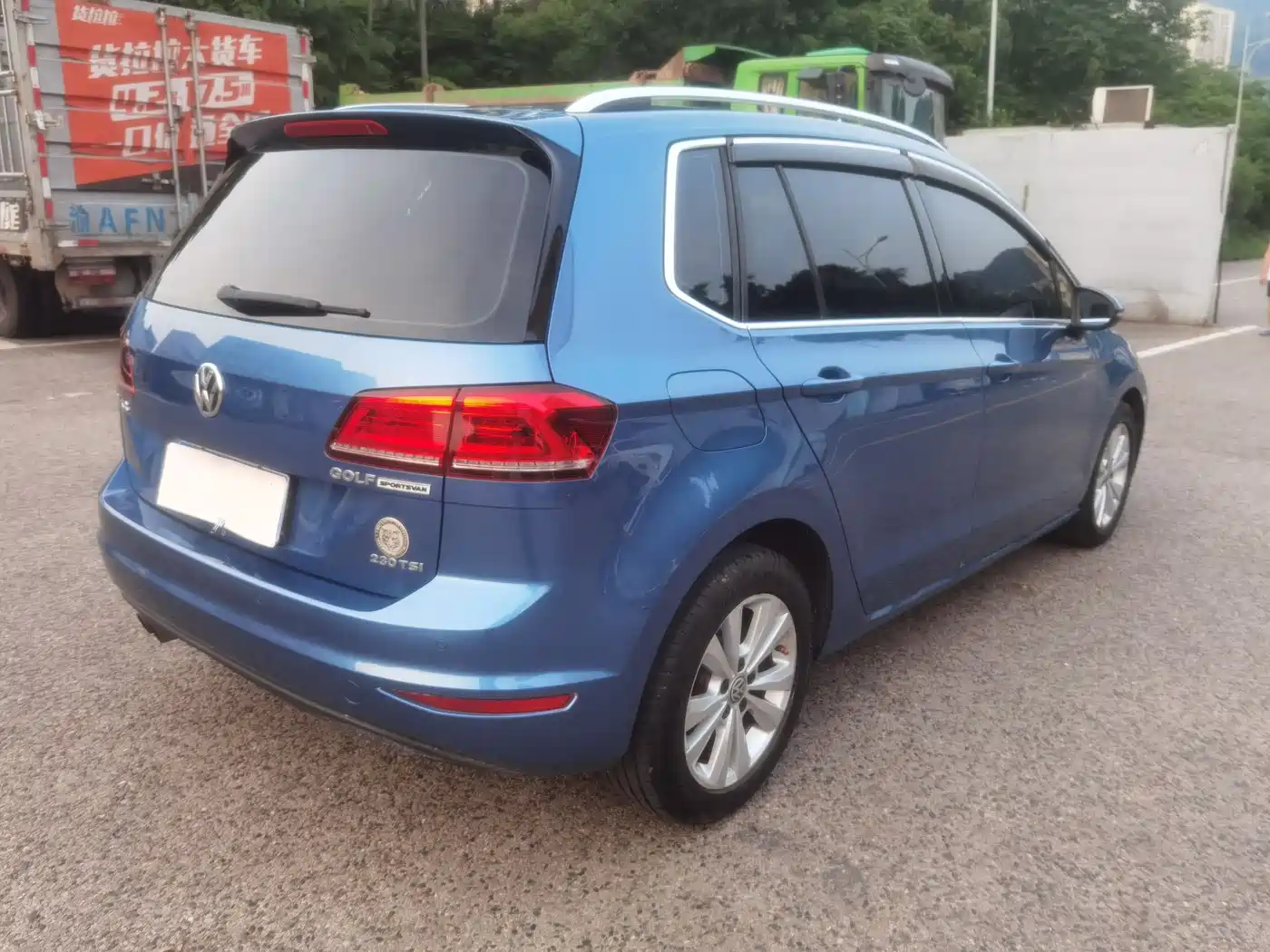 Volkswagen Golf Sportsvan 2018 230TSI Automatic Progressive фото 4