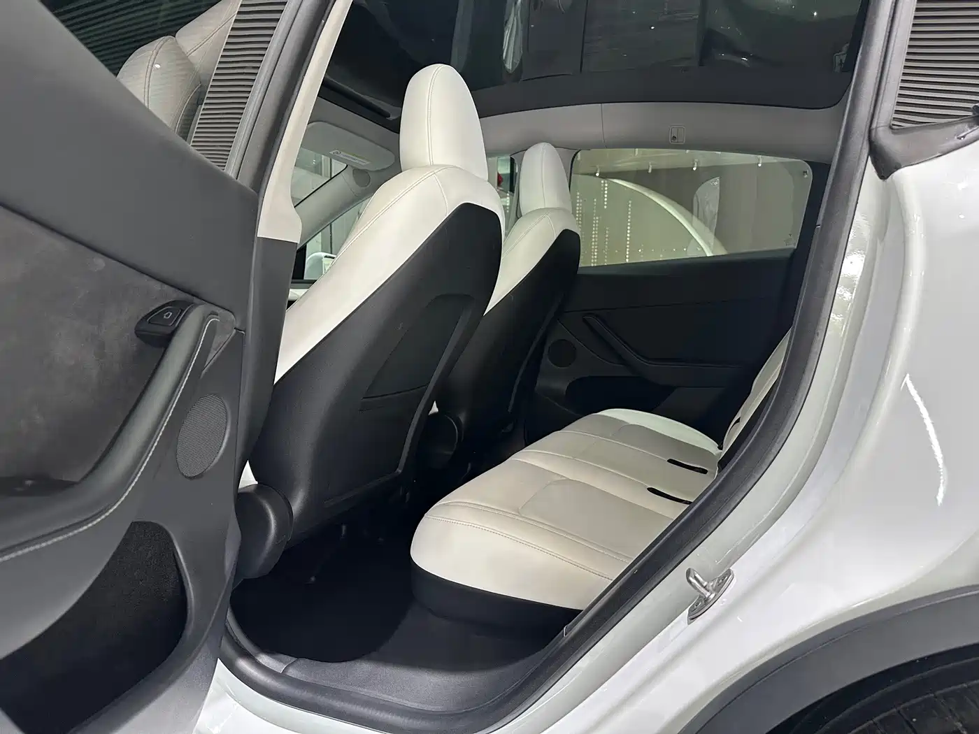  Tesla Model Y 2022 Rear-Wheel Drive Version 19