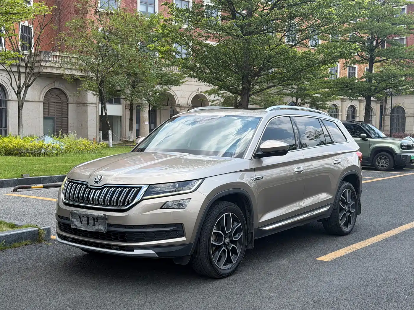 Škoda Kodiaq 2018 Facelift TSI330 7-seat 2WD Premium Luxury Edition