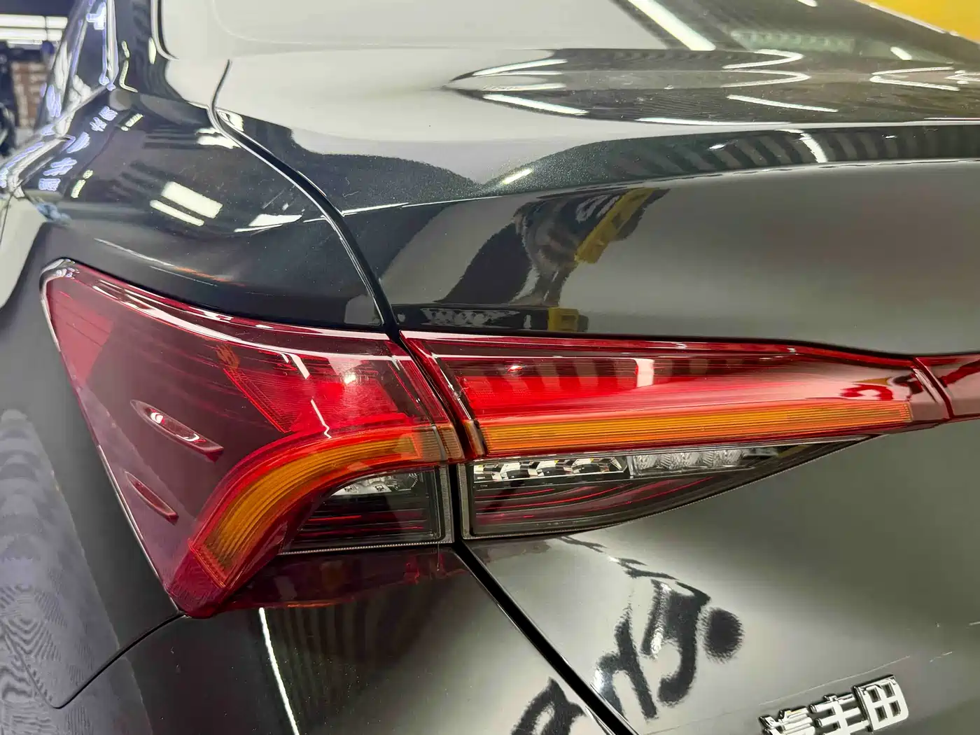 Toyota Avalon 2022 2.0L Luxury Edition фото 6
