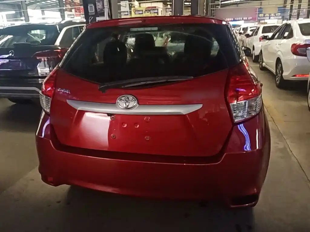 Toyota YARiS L Zhi Xuan 2015 1.5E Auto Charming Edition фото 6