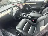 Фото 4 - Tesla Model 3
