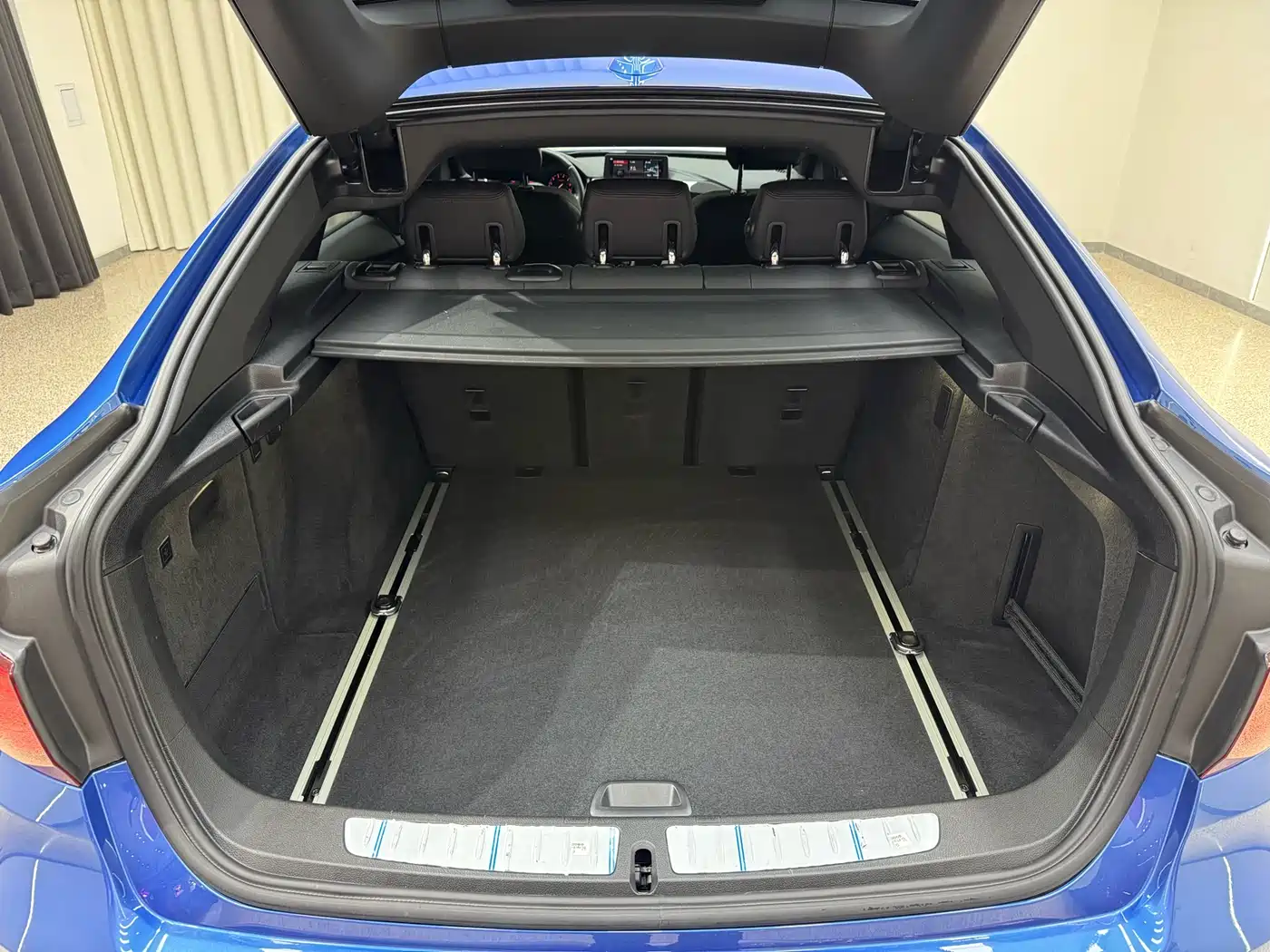 BMW 3 Series GT 2019 320i M Sport Package фото 30