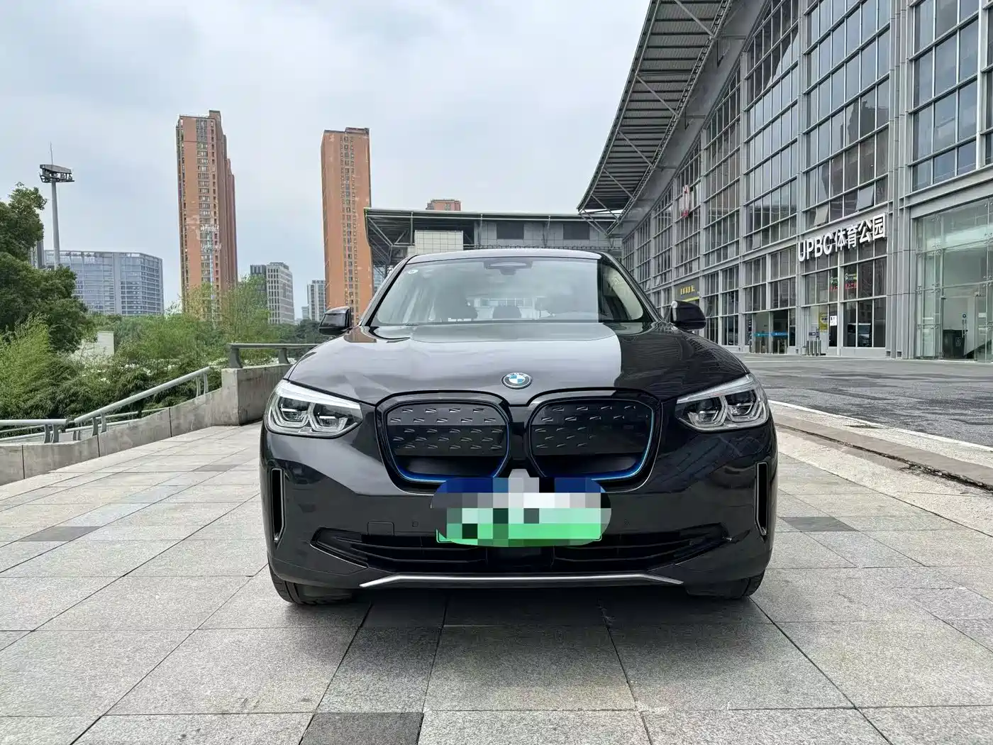 BMW iX3 2021 Leading фото 2