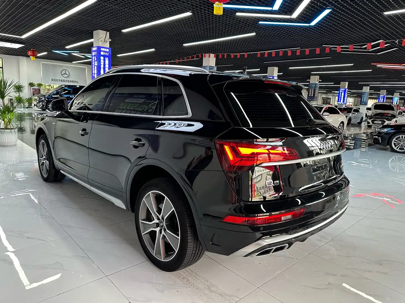 Audi Q5L 2022 45T Luxury Dynamic фото 7