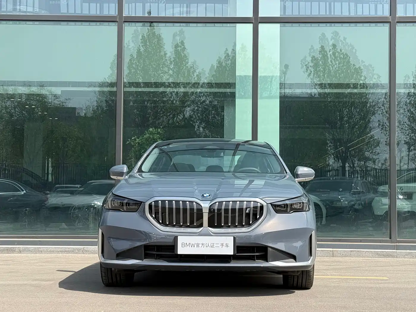 BMW i5 2024 eDrive 35L Premium Luxury Package фото 5