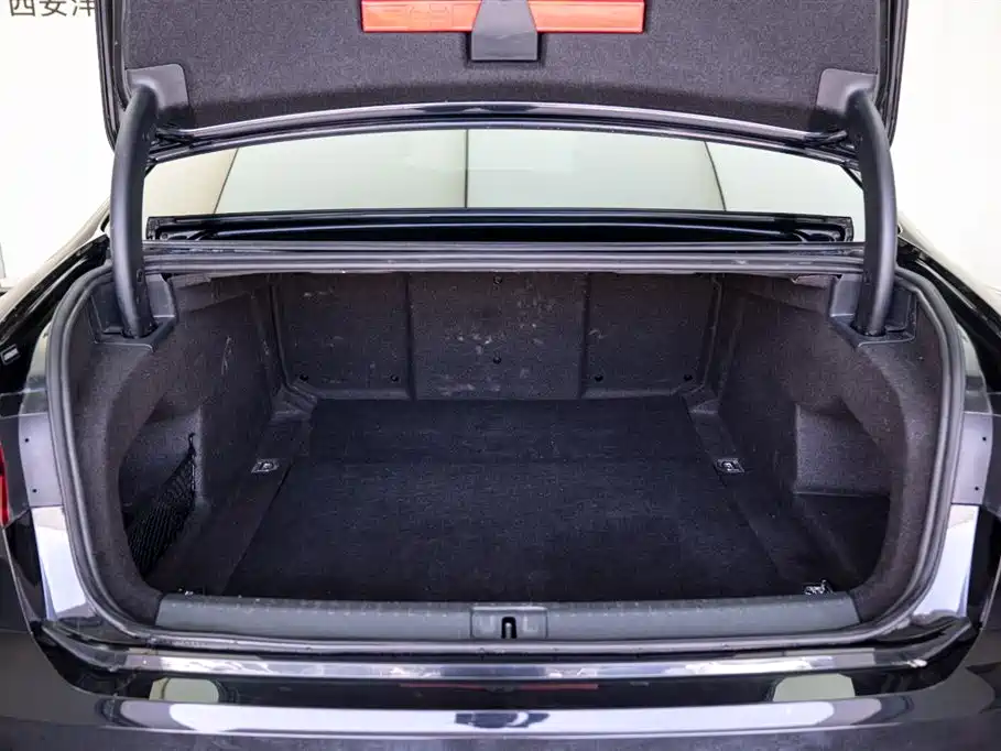 Volkswagen Phideon 2018 380TSI 2WD Business Edition фото 9