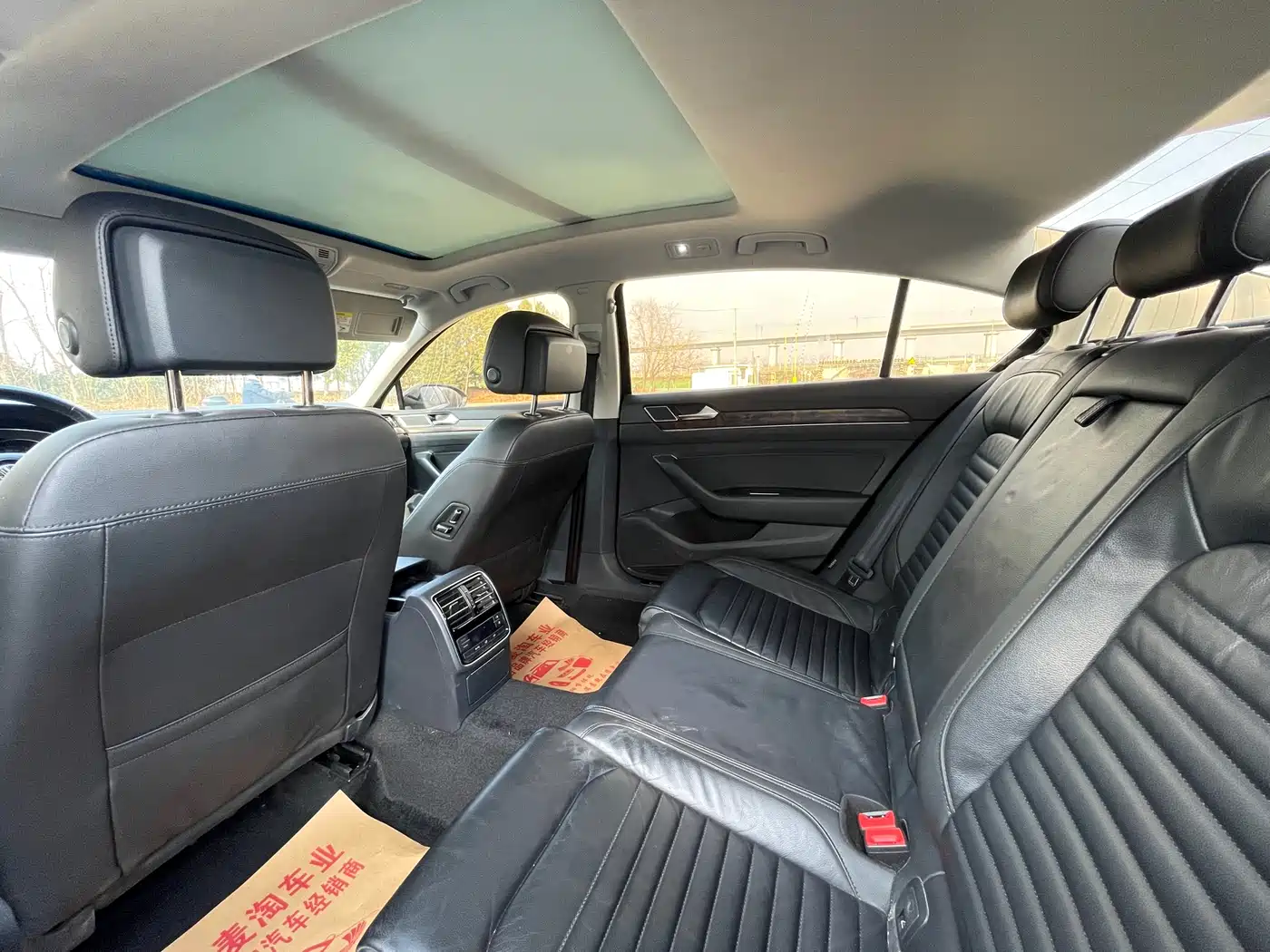 Volkswagen Magotan 2018 Facelift 330TSI DSG Luxury фото 9