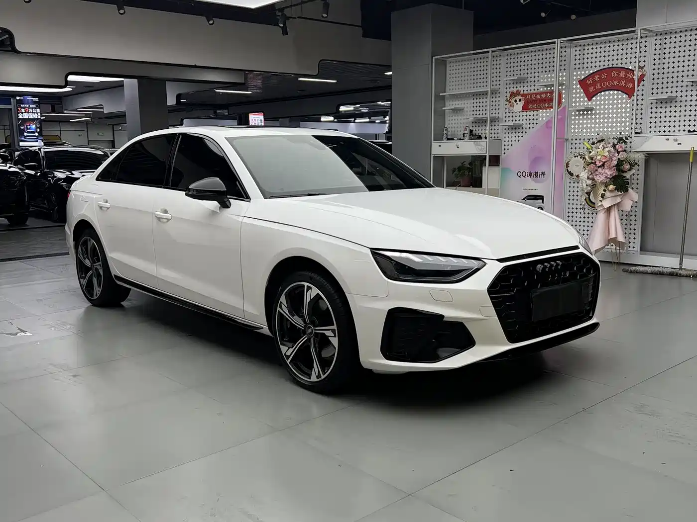 Audi A4L 2025 2 Million Celebration Edition 40 TFSI Luxury Dynamic B&O Starlight Night Edition фото 3