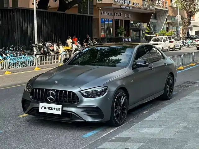 MERCEDES-BENZ E CLASS AMG
