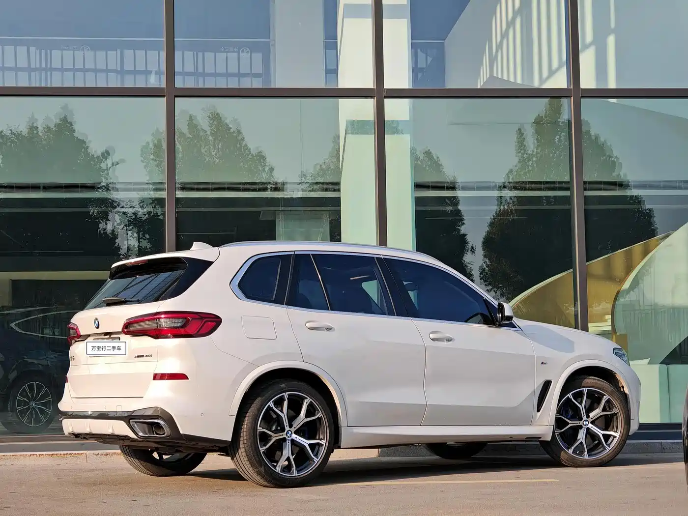 BMW X5 (Import) 2019 xDrive40i Exclusive M Sport Package фото 3
