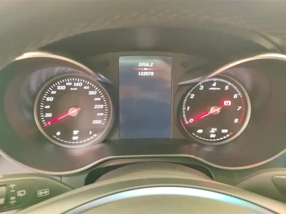 Mercedes-Benz GLC 2019 GLC 260 L 4MATIC Dynamic фото 14