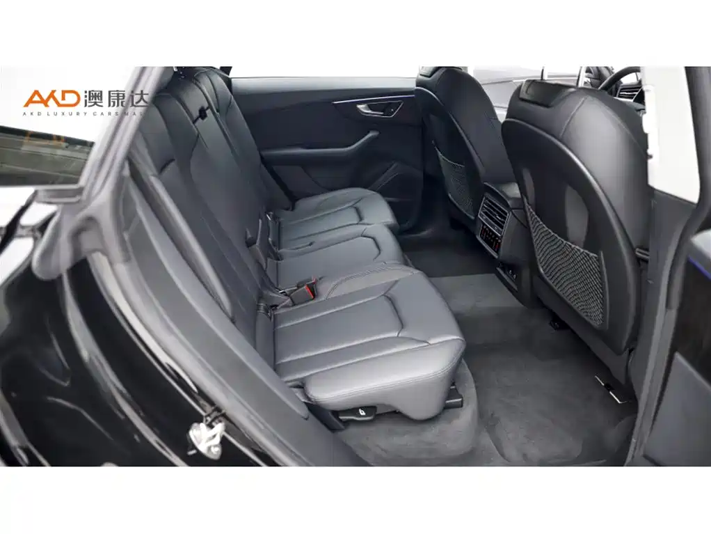 Audi Q8 2023 55 TFSI Luxury Sport фото 8