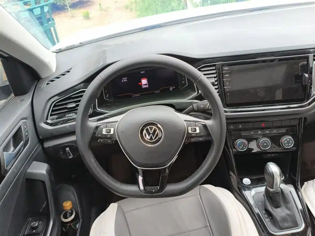 Volkswagen T-ROC 2021 280TSI DSG 2WD Comfort Smart Connect 30th Anniversary Edition фото 7