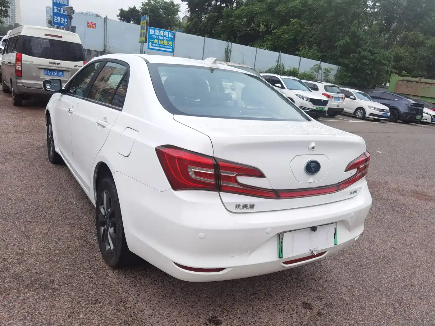 BYD Qin New Energy 2017 1.5T Premium Model фото 6