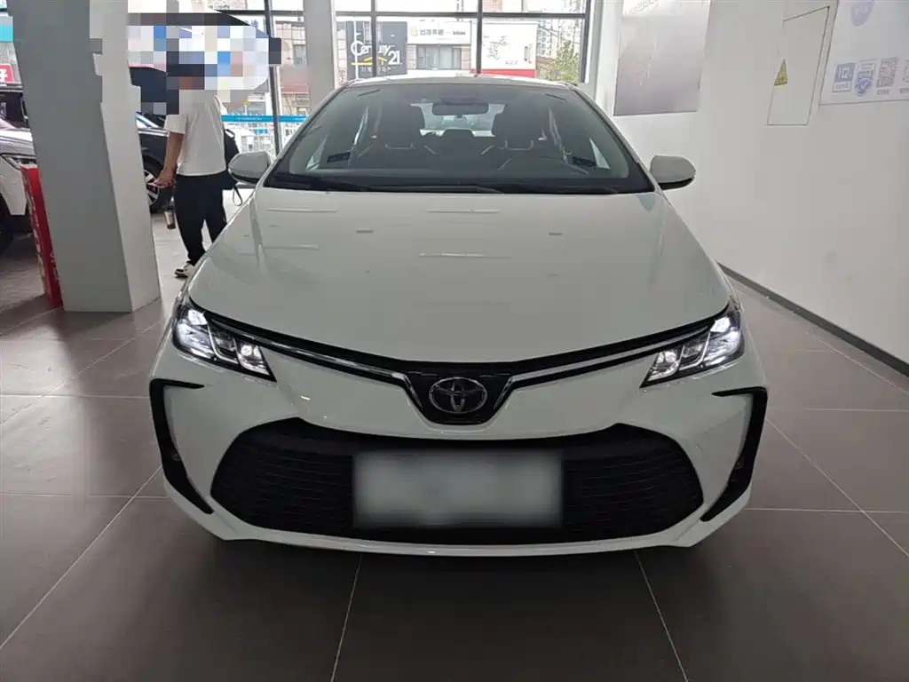 Toyota Corolla 2023 1.2T Pioneer Edition фото 3