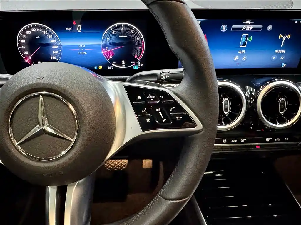 Mercedes-Benz GLB 2025 Model GLB 200 Dynamic Edition фото 25