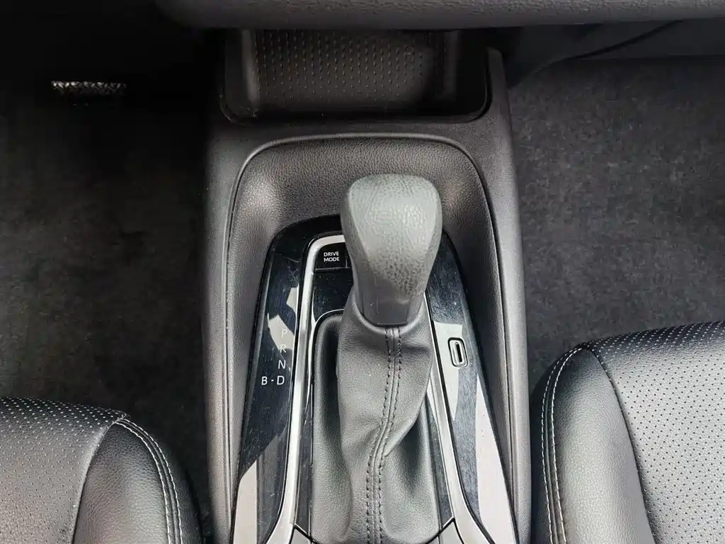 Toyota Corolla 2023 1.8L Smart Hybrid Dual Engine Pioneer Edition фото 13