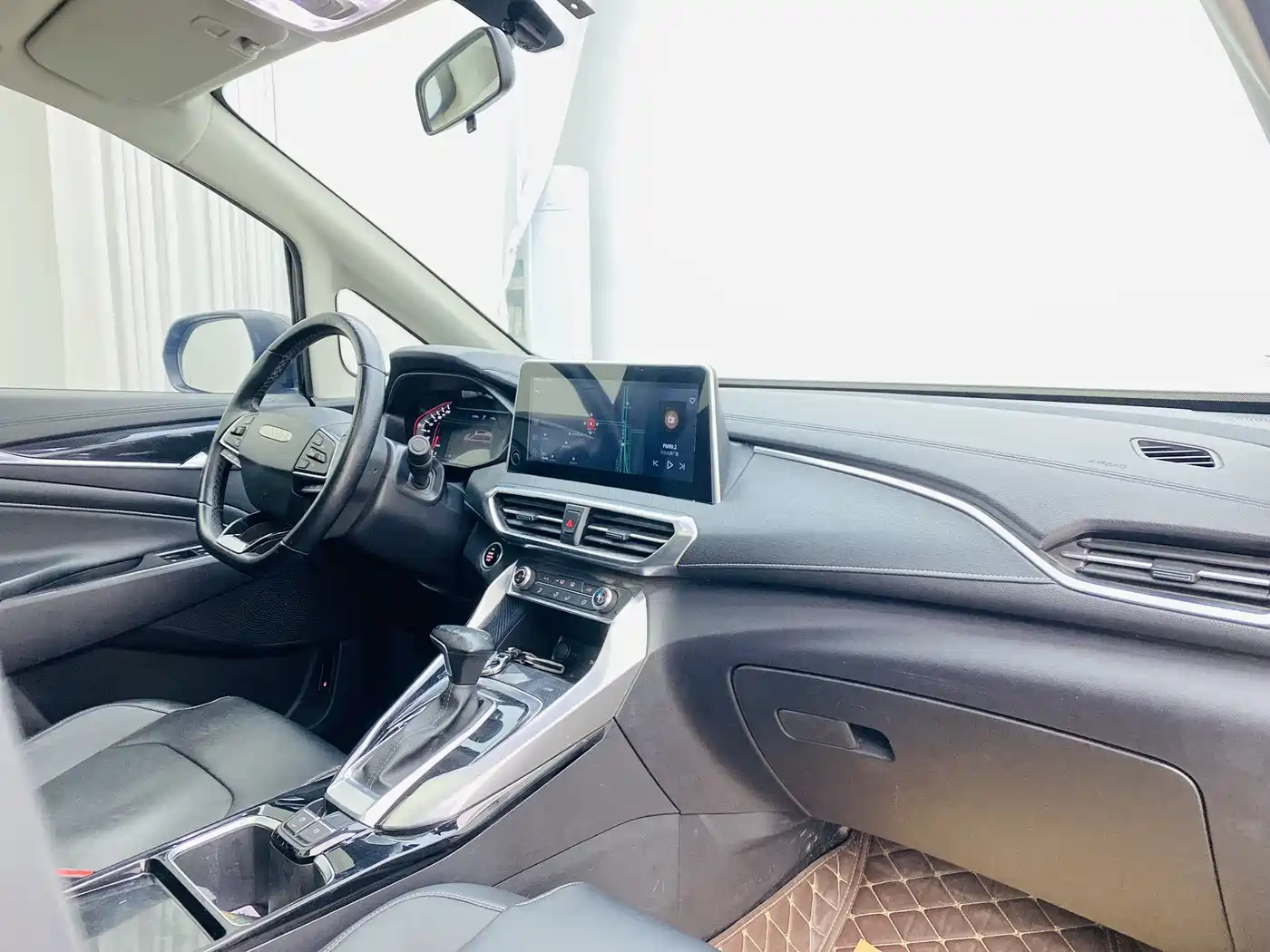 SAIC MAXUS CHASE G50